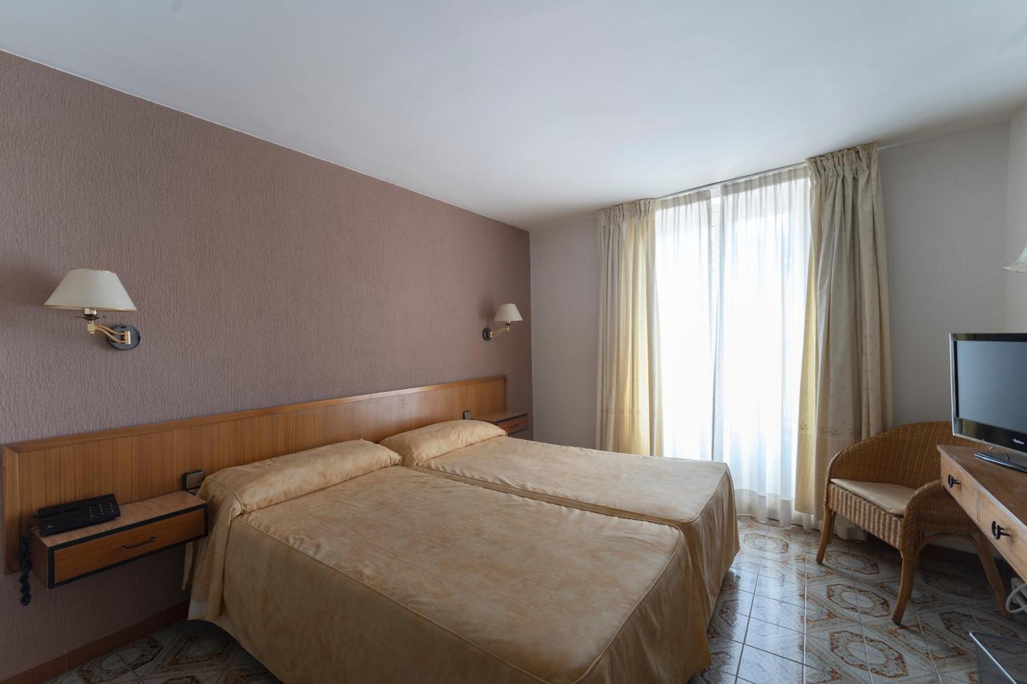Hotel Tall De Conill Capellades Екстериор снимка