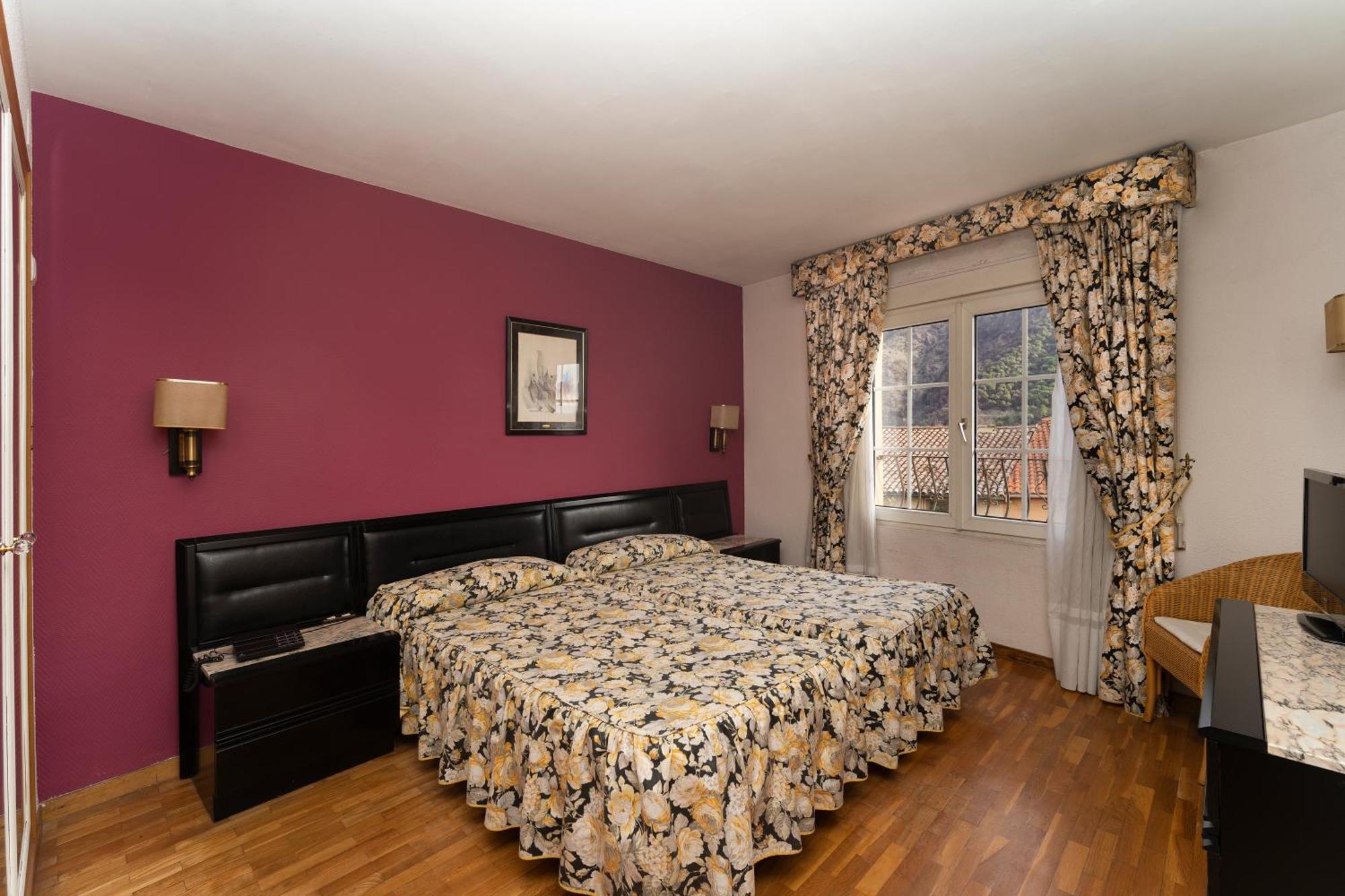 Hotel Tall De Conill Capellades Екстериор снимка
