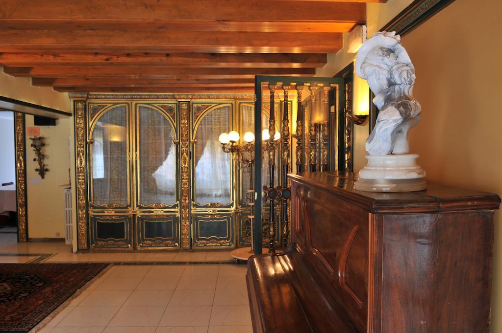 Hotel Tall De Conill Capellades Екстериор снимка
